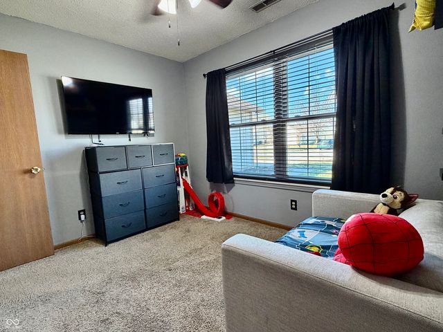 831 Cross Wind Court, Greenwood, IN 46143