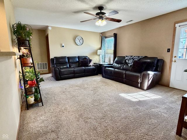 831 Cross Wind Court, Greenwood, IN 46143