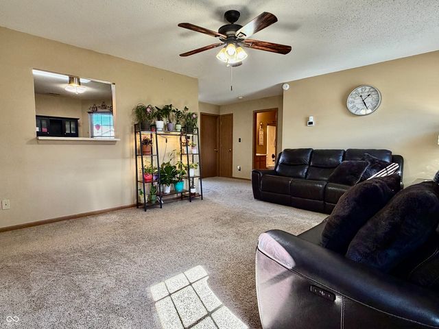 831 Cross Wind Court, Greenwood, IN 46143