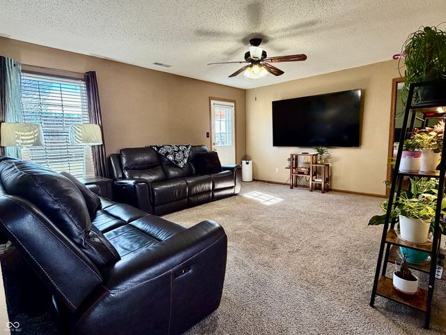 831 Cross Wind Court, Greenwood, IN 46143