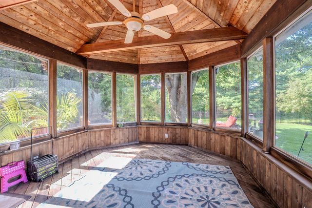 1 SHELLEY CT, Princeton Junction, NJ 08550