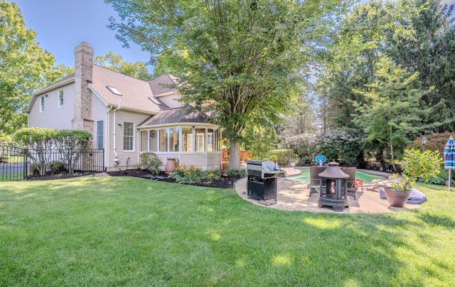 1 SHELLEY CT, Princeton Junction, NJ 08550