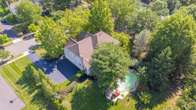 1 SHELLEY CT, Princeton Junction, NJ 08550