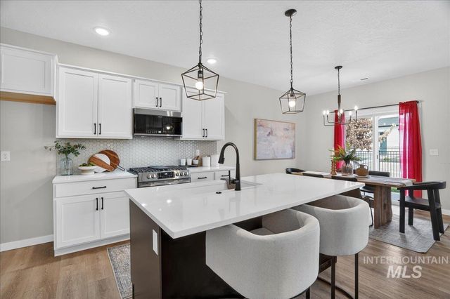 7136 W Riverwood St, Boise, ID 83709