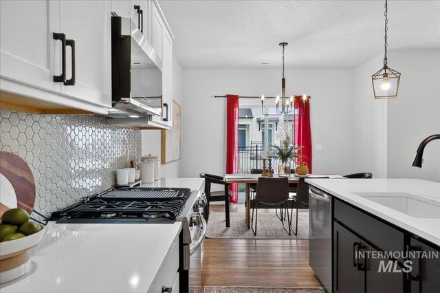 7136 W Riverwood St, Boise, ID 83709