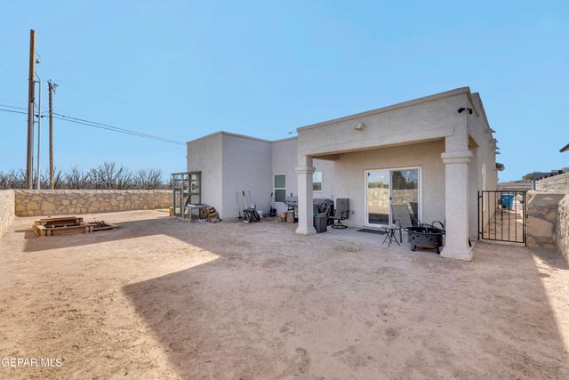 12061 Iron Hollow Street, Socorro, TX 79927