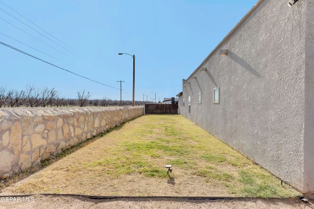 12061 Iron Hollow Street, Socorro, TX 79927