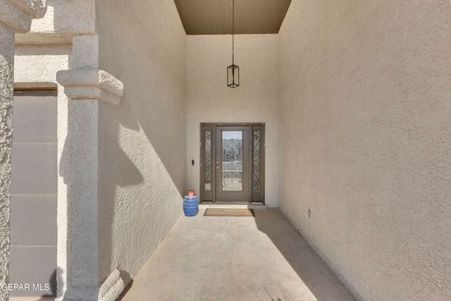 12061 Iron Hollow Street, Socorro, TX 79927