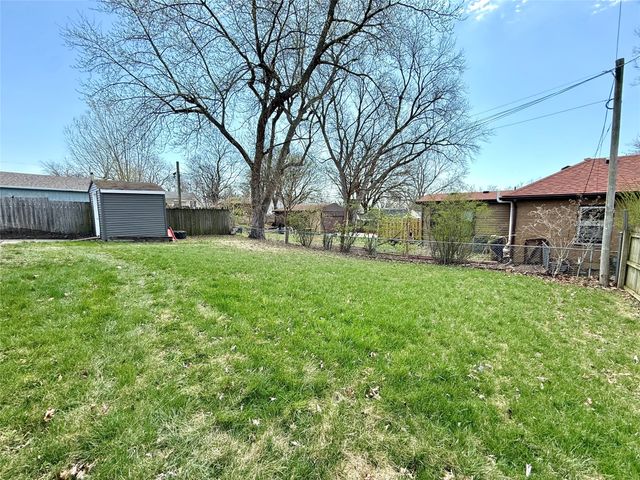 1606 Army Post Road, Des Moines, IA 50315