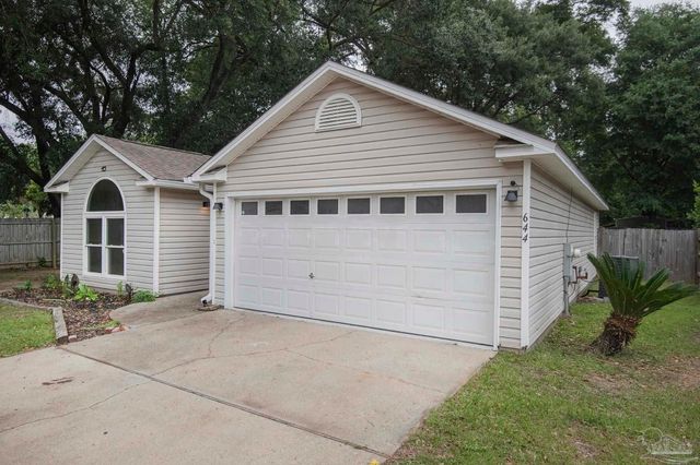 644 Calderwood Ct, Pensacola, FL 32534