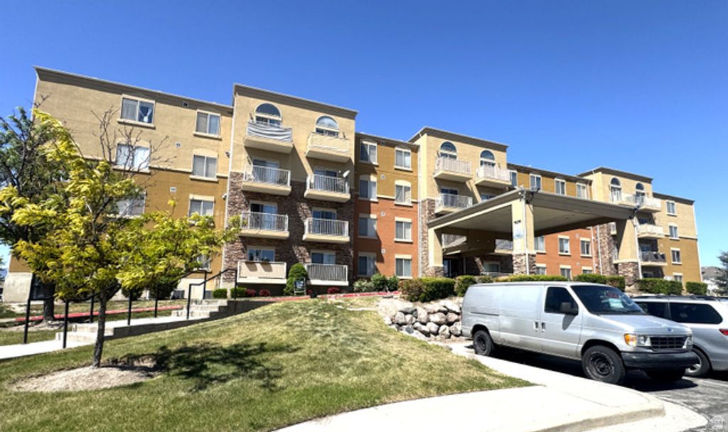 Image 1 of property listing at 3478 S COZY RIVER PL #306, West Valley City, UT 84119