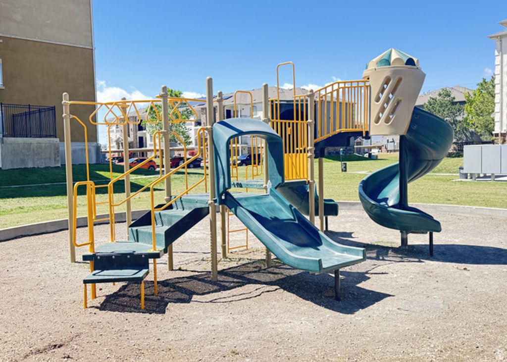 Image 12 of property listing at 3478 S COZY RIVER PL #306, West Valley City, UT 84119