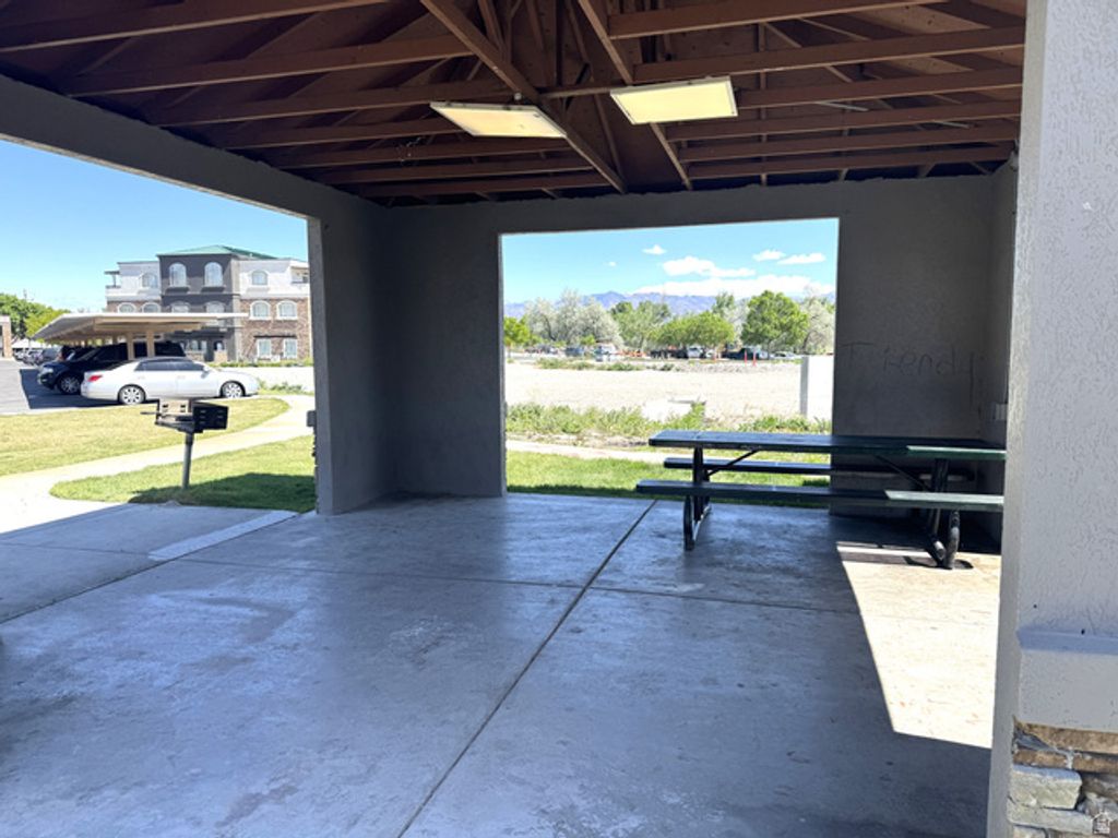 Image 13 of property listing at 3478 S COZY RIVER PL #306, West Valley City, UT 84119