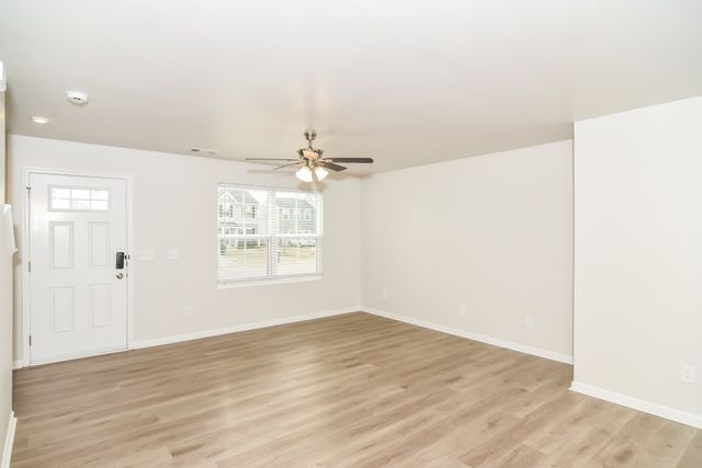 942 Blue Ash Way, Christiana, TN 37037