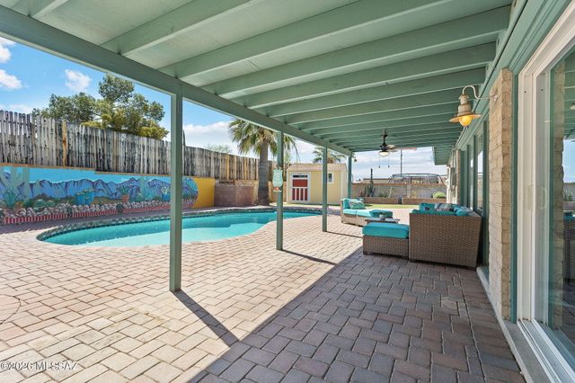 2831 S Beechwood Avenue, Tucson, AZ 85730