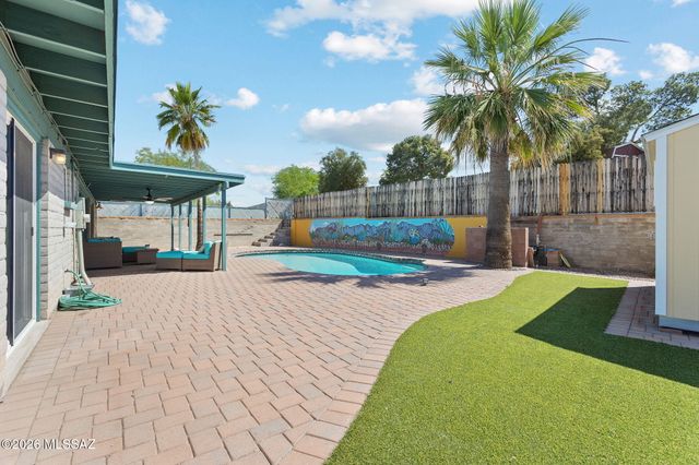 2831 S Beechwood Avenue, Tucson, AZ 85730