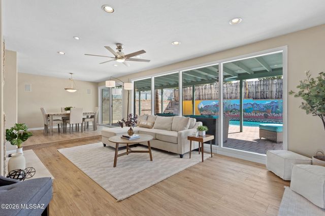 2831 S Beechwood Avenue, Tucson, AZ 85730