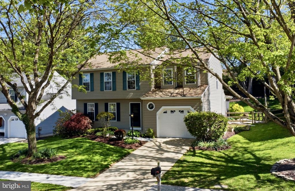 Image 2 of property listing at 8535 AUTUMN HARVEST, Ellicott City, MD 21043