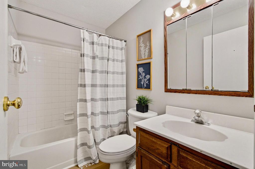 Image 34 of property listing at 8535 AUTUMN HARVEST, Ellicott City, MD 21043
