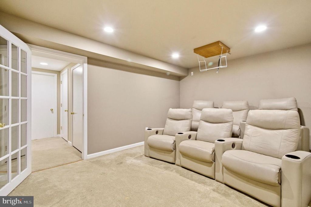 Image 43 of property listing at 8535 AUTUMN HARVEST, Ellicott City, MD 21043