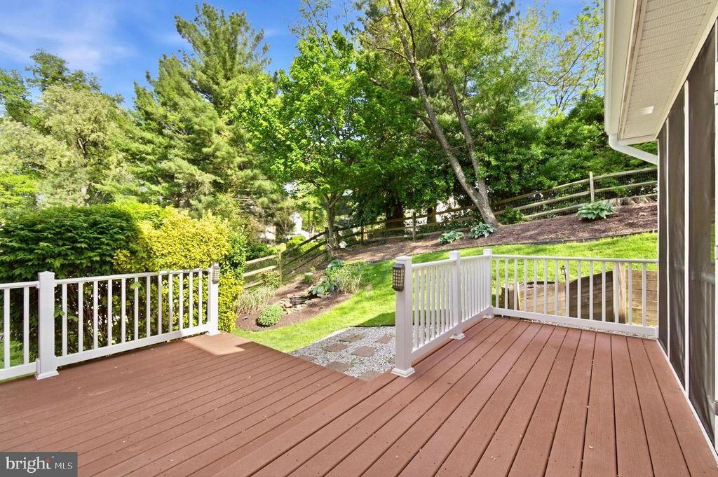 Image 45 of property listing at 8535 AUTUMN HARVEST, Ellicott City, MD 21043
