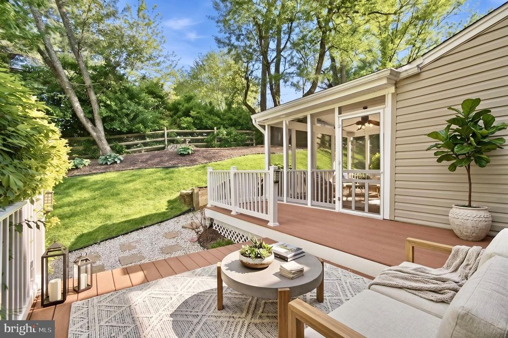 Image 46 of property listing at 8535 AUTUMN HARVEST, Ellicott City, MD 21043