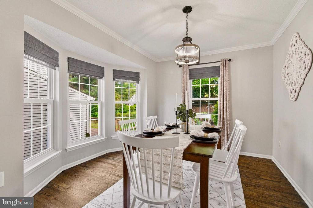 Image 8 of property listing at 8535 AUTUMN HARVEST, Ellicott City, MD 21043