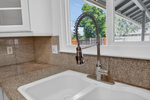 3581 Imperial Way, Sacramento, CA 95826