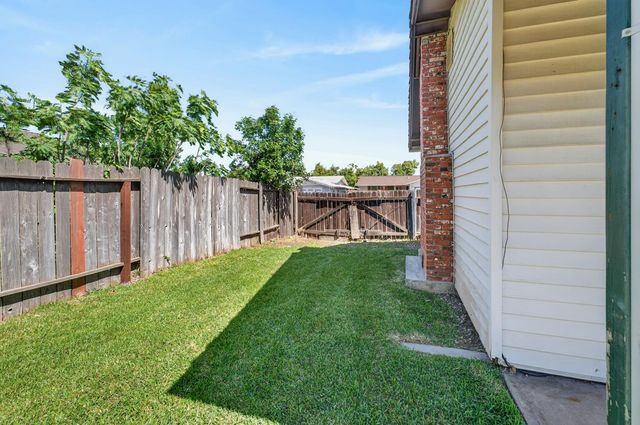 3581 Imperial Way, Sacramento, CA 95826