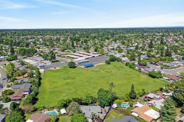 3581 Imperial Way, Sacramento, CA 95826