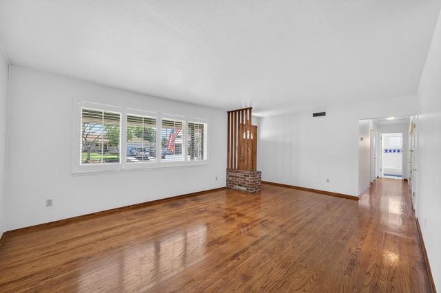 3581 Imperial Way, Sacramento, CA 95826