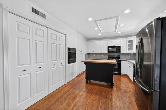 3581 Imperial Way, Sacramento, CA 95826