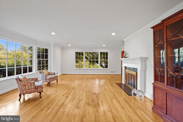 10810 BURBANK, Potomac, MD 20854