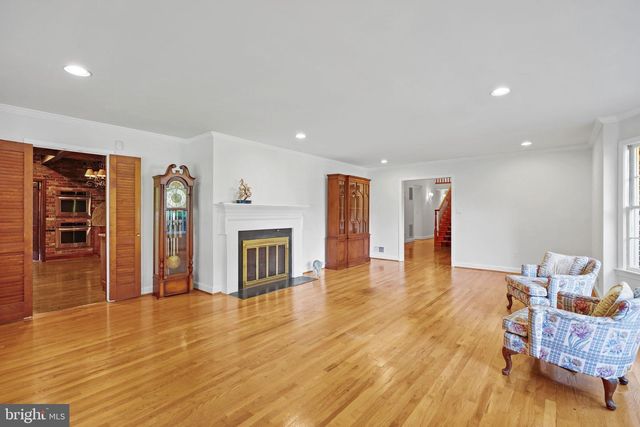 10810 BURBANK, Potomac, MD 20854