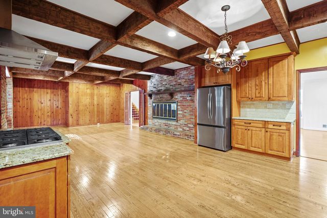 10810 BURBANK, Potomac, MD 20854
