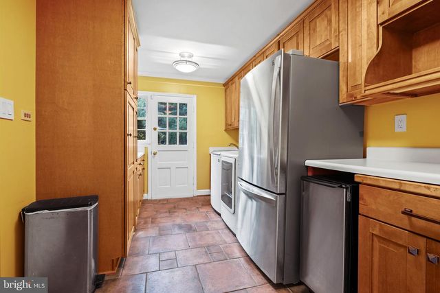 10810 BURBANK, Potomac, MD 20854