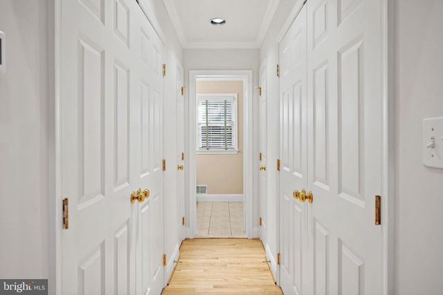 10810 BURBANK, Potomac, MD 20854