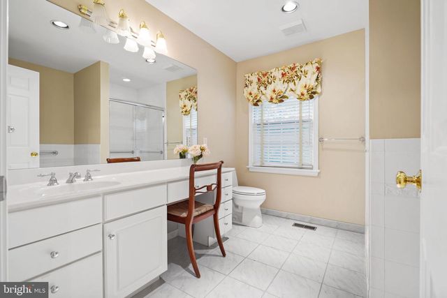10810 BURBANK, Potomac, MD 20854