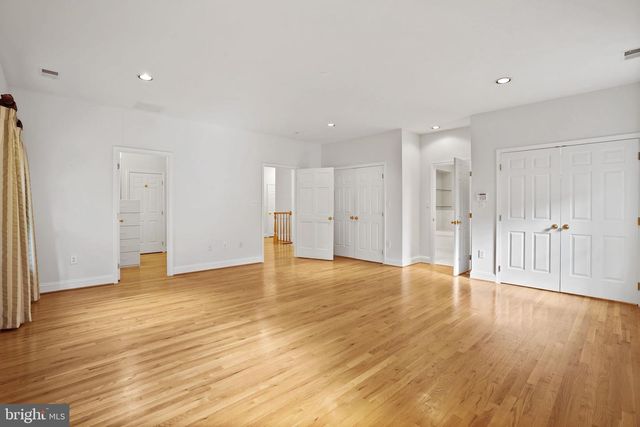 10810 BURBANK, Potomac, MD 20854