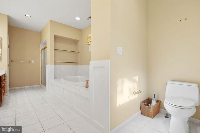10810 BURBANK, Potomac, MD 20854