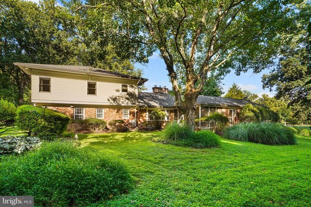 10810 BURBANK, Potomac, MD 20854