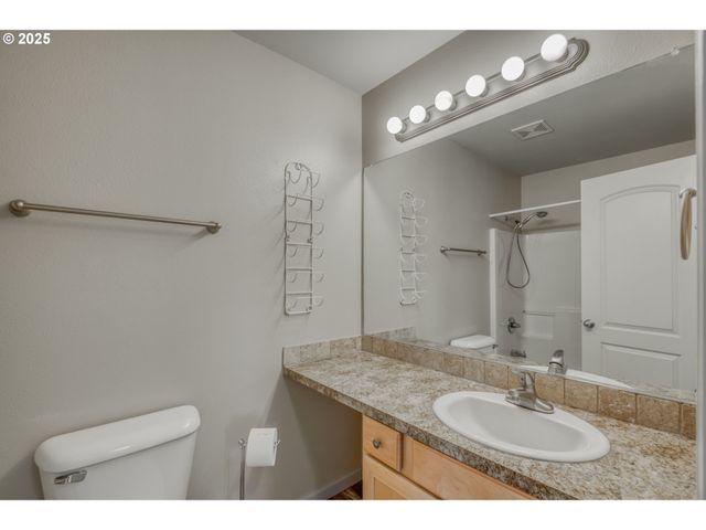 2469 DORSEY Dr, Hubbard, OR 97032