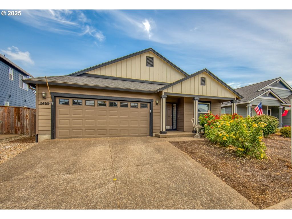 2469 DORSEY Dr, Hubbard, OR 97032