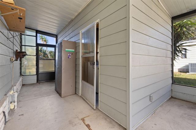 2118 CANOPY CIRCLE, Zellwood, FL 32798