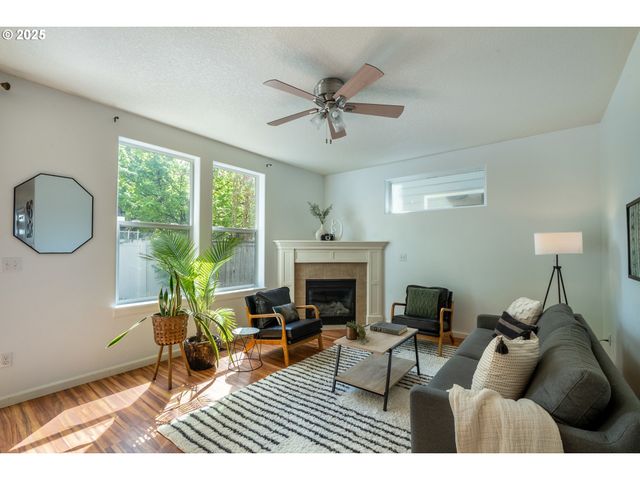 12115 Ne 40TH Cir, Vancouver, WA 98682