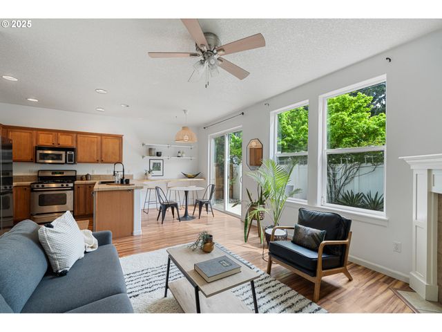 12115 Ne 40TH Cir, Vancouver, WA 98682