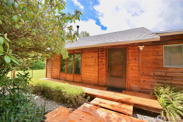 14812 Fox Hill Road SE, Yelm, WA 98597