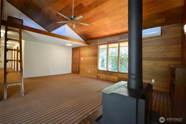 14812 Fox Hill Road SE, Yelm, WA 98597