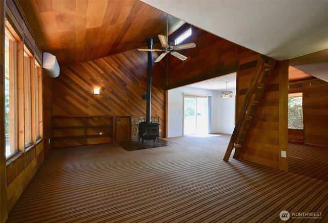 14812 Fox Hill Road SE, Yelm, WA 98597