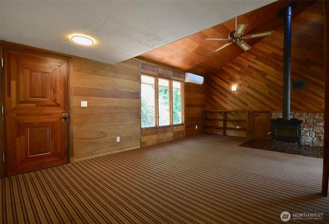 14812 Fox Hill Road SE, Yelm, WA 98597
